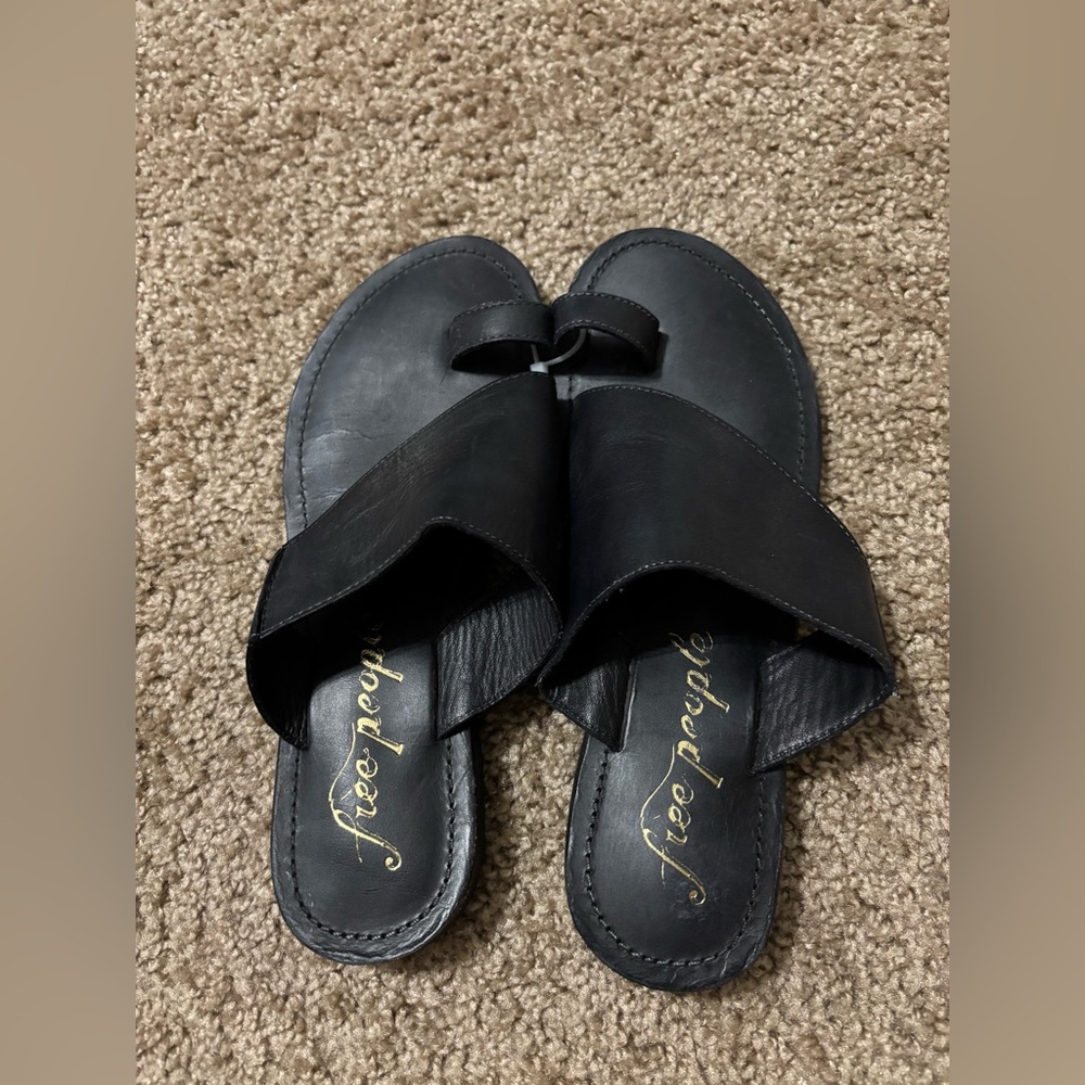 Free People Abilene Toe Loop Sandal Size 7 - Picture 2 of 6